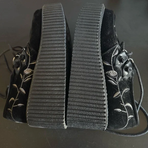 Demonia Creeper 219 - Picture 3 of 8